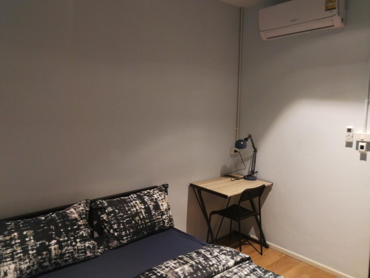 Wj Hostel Bangkok Esterno foto