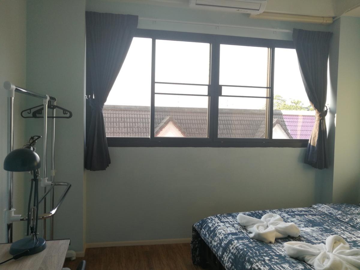 Wj Hostel Bangkok Esterno foto